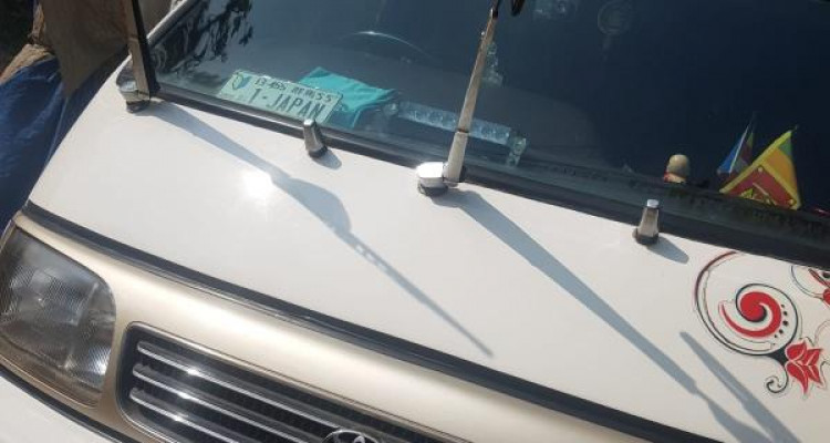 TOYOTA HIACE LH123 1992
