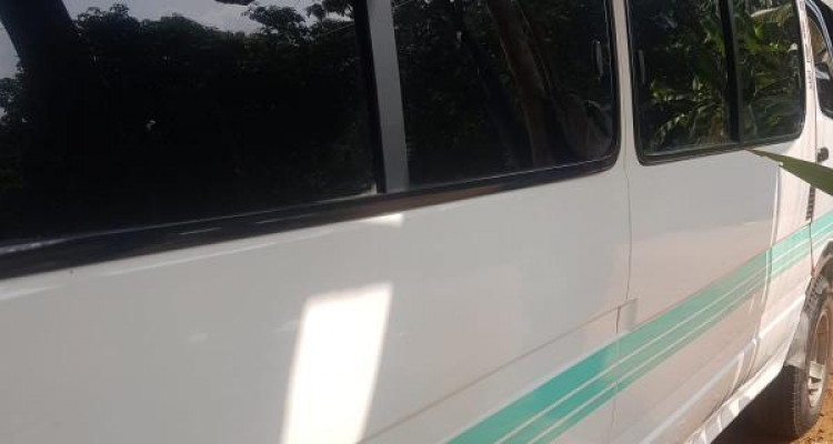 TOYOTA HIACE LH123 1992