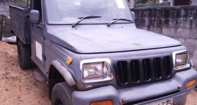 MAHINDRA BOLERO 2006