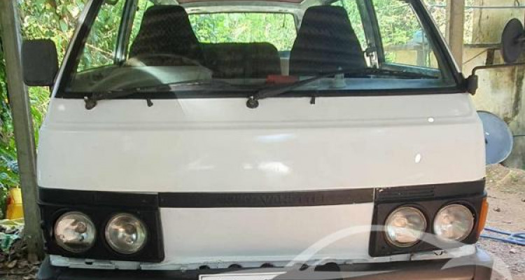 NISSAN CHERRY VANETTE 1985