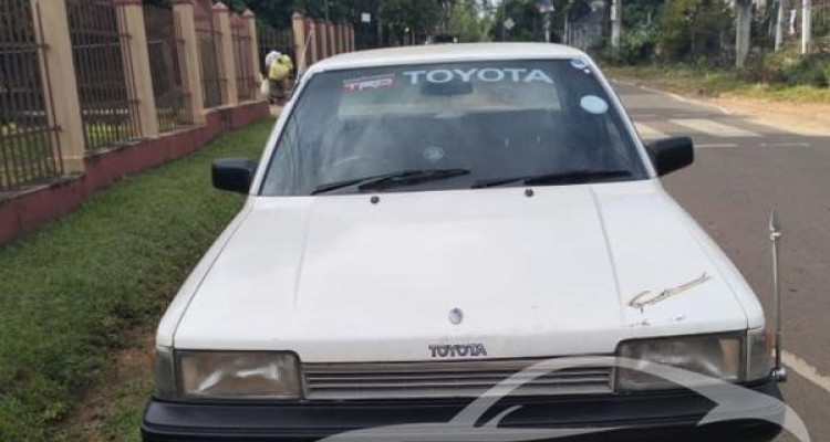 TOYOTA CARINA AT150 1985