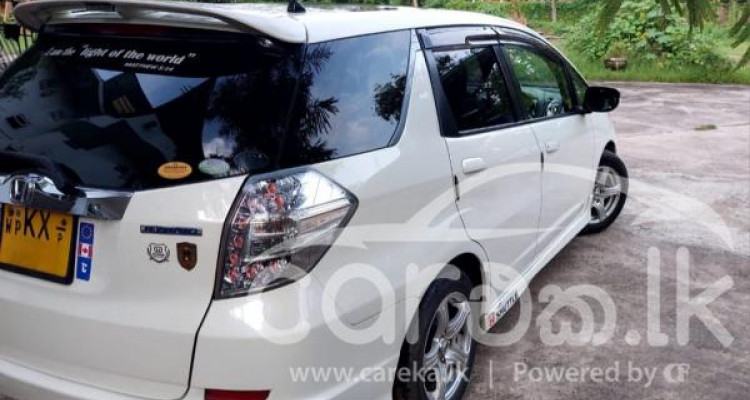 HONDA FIT SHUTTLE 2012