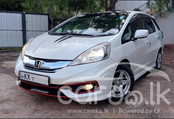 HONDA FIT SHUTTLE 2012