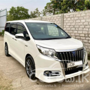 TOYOTA NOAH 2015