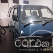 NISSAN LARGO 1993