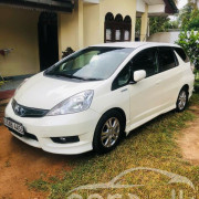 HONDA FIT SHUTTLE 2011