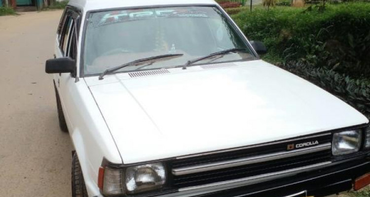TOYOTA COROLLA KE72 1985