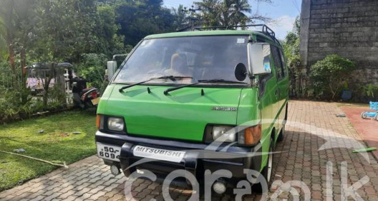 MITSUBISHI DELICA PO5 1987