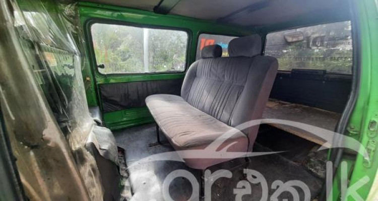 MITSUBISHI DELICA PO5 1987