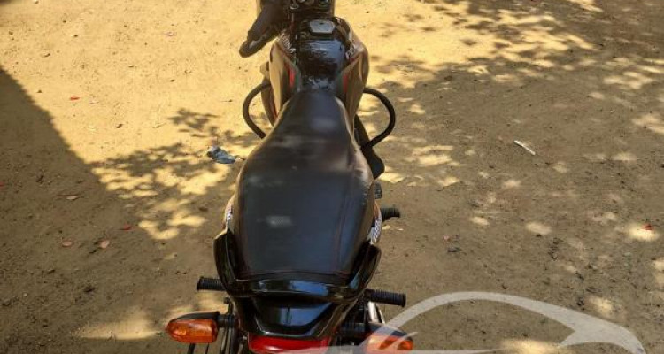 BAJAJ PLATINA 2016