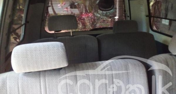 TOYOTA TOWNACE KR42 2003