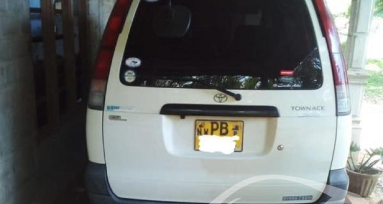 TOYOTA TOWNACE KR42 2003