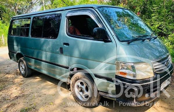 TOYOTA HIACE 2001