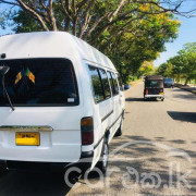 TOYOTA HIACE 1993