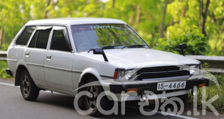 TOYOTA COROLLA DX WAGON KE72 1985