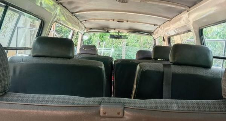 NISSAN CARAVAN 1987