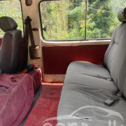 NISSAN CARAVAN 1987