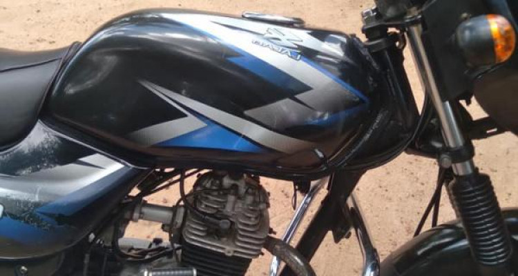 BAJAJ CT100 2015