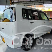 NISSAN CUBE 2003