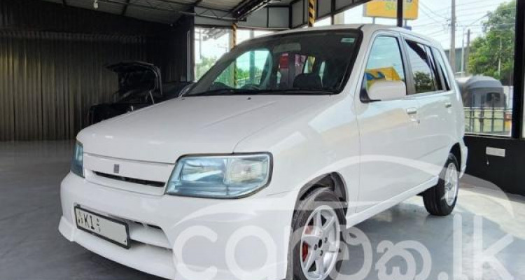 NISSAN CUBE 2003