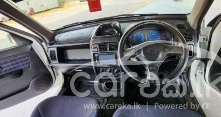 NISSAN CUBE 2003