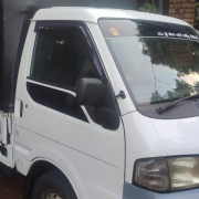 MAZDA BONGO BROWNY 2000