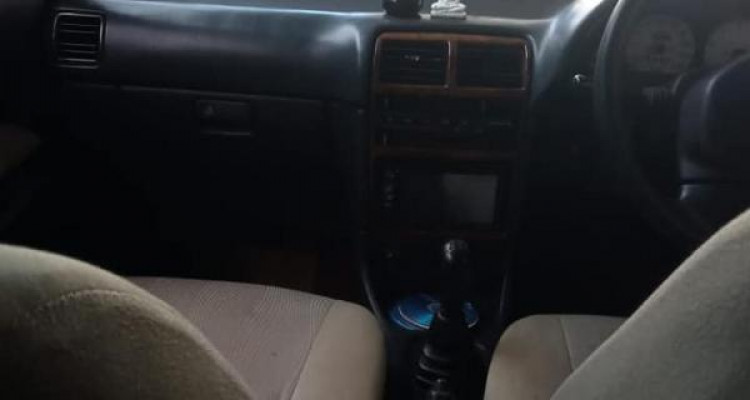 SUZUKI ESTEEM 2003