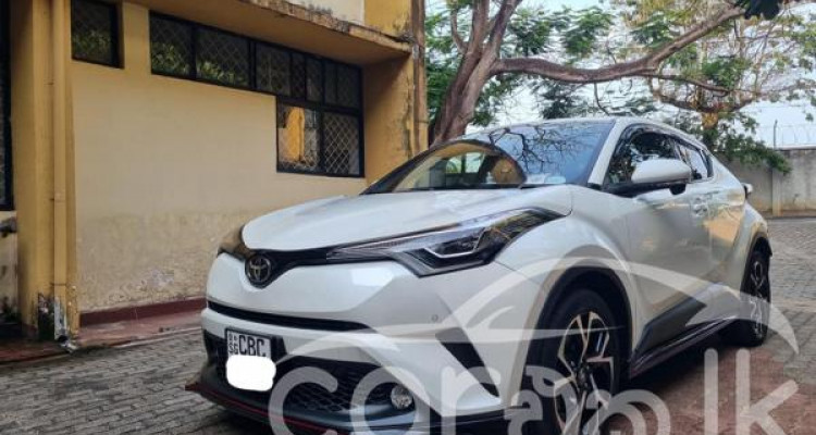 TOYOTA C-HR 2018