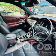TOYOTA HARRIER PREMIUM 2015