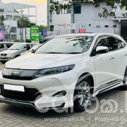 TOYOTA HARRIER PREMIUM 2015