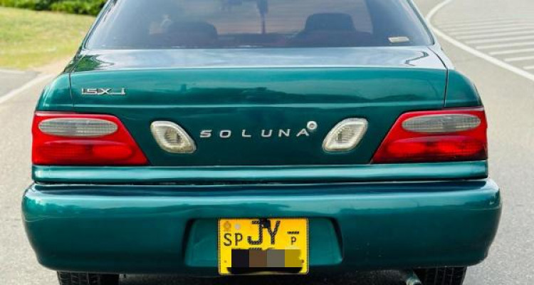 TOYOTA SOLUNA 2001