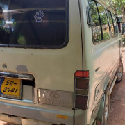 TOYOTA HIACE 1980