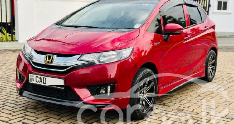 HONDA FIT GP5 2015