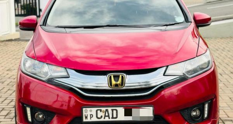 HONDA FIT GP5 2015