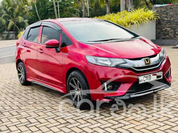 HONDA FIT GP5 2015