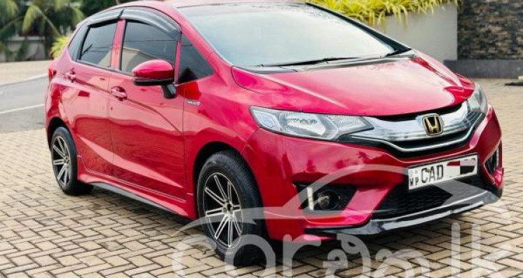 HONDA FIT GP5 2015