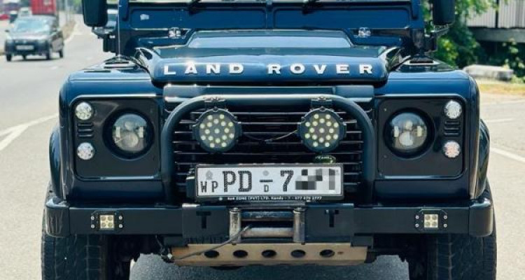 LAND ROVER DEFENDER 2008
