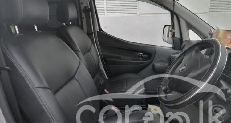 NISSAN NV200 2012