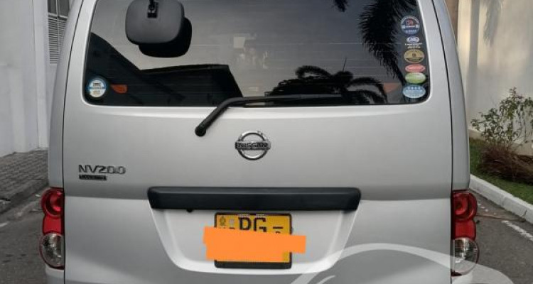 NISSAN NV200 2012