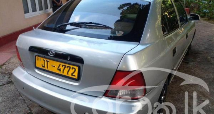 HYUNDAI ACCENT 2002