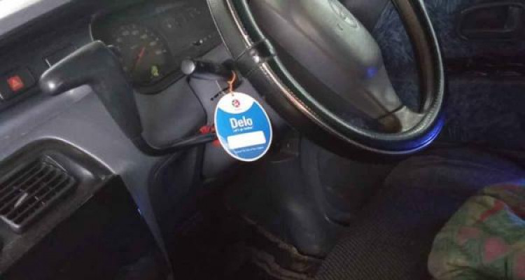 TOYOTA NOAH 1998