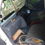 TOYOTA NOAH 1998