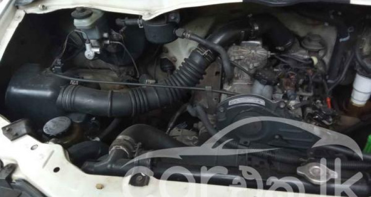 TOYOTA NOAH 1998