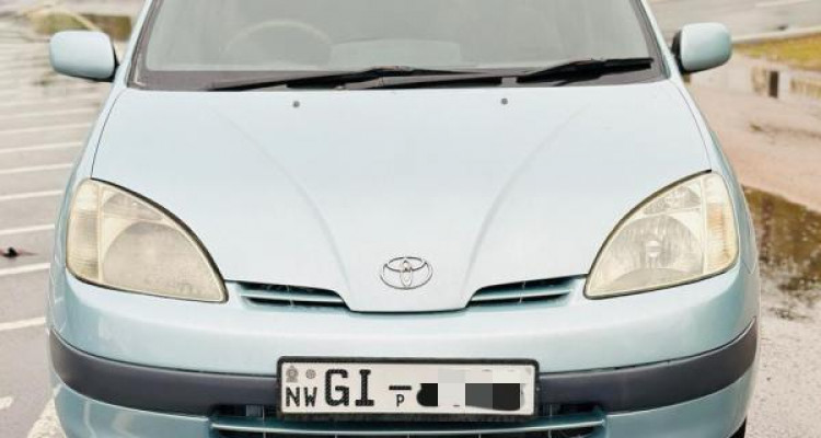 TOYOTA PRIUS 1998