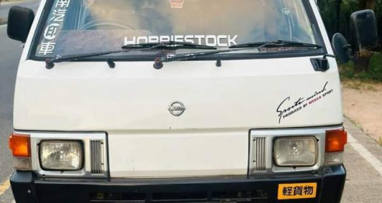 NISSAN VANETTE 1996