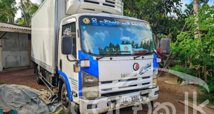 ISUZU ELF FREEZER 2009