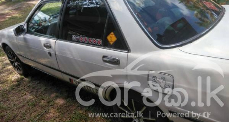 TOYOTA CARINA AT170 1990