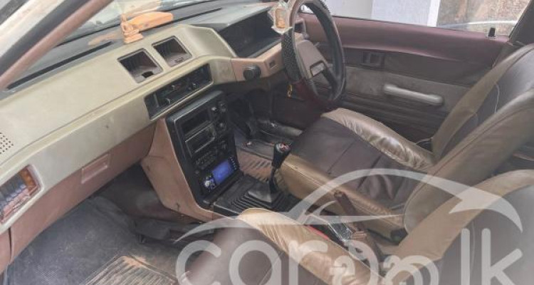 MITSUBISHI LANCER 1986