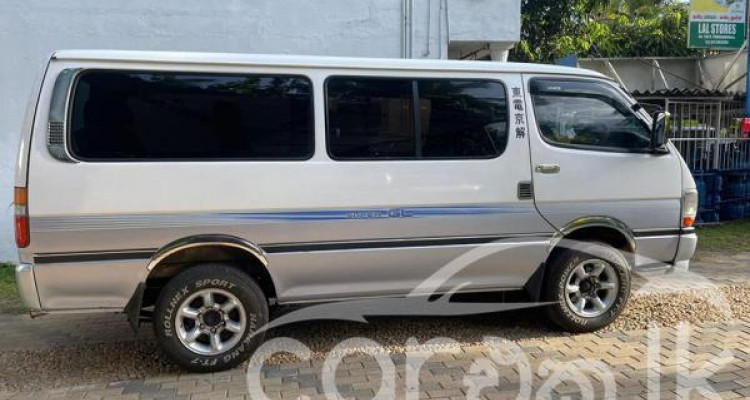 TOYOTA HIACE LH172 1999