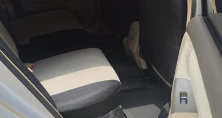 TOYOTA FIELDER 2005